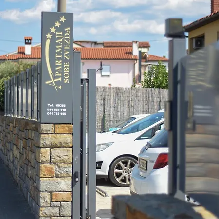 דירה Apartmaji Sobe Zvezda Pobegi