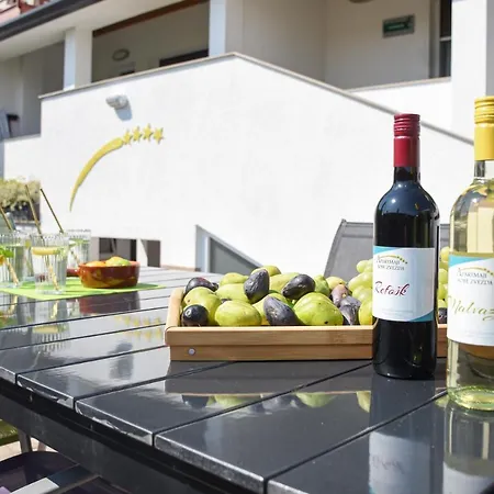 Apartma Apartmaji Sobe Zvezda