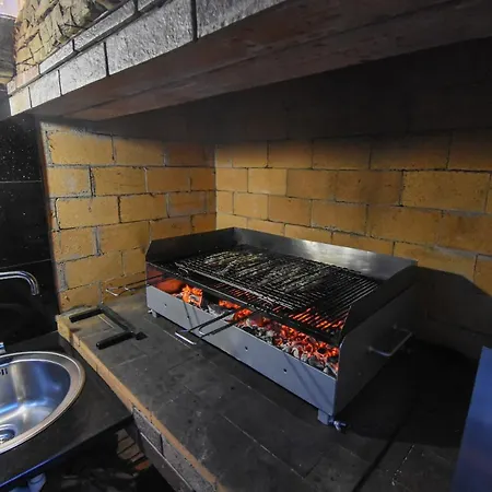 דירה Apartmaji Sobe Zvezda Pobegi