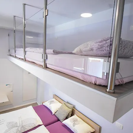 Apartment Apartmaji Sobe Zvezda
