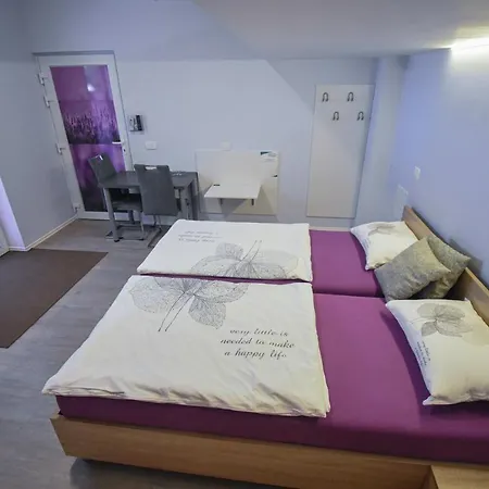 Apartmaji Sobe Zvezda Pobegi
