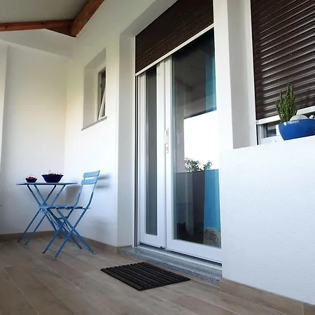 Apartmaji Sobe Zvezda *