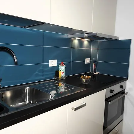 Apartment Apartmaji Sobe Zvezda Pobegi