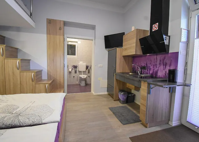 Apartmaji Sobe Zvezda * Pobegi