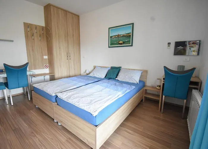 Apartmaji Sobe Zvezda Appartement Pobegi