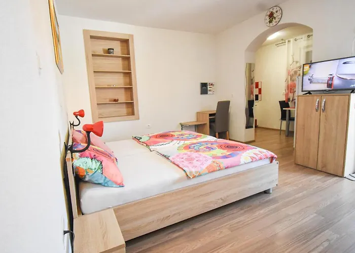 Apartmaji Sobe Zvezda *