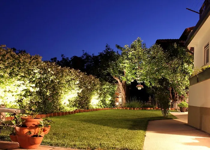 Apartmaji Sobe Zvezda Pobegi