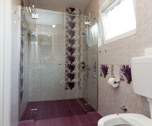 Apartmaji Sobe Zvezda Apartmán Pobegi